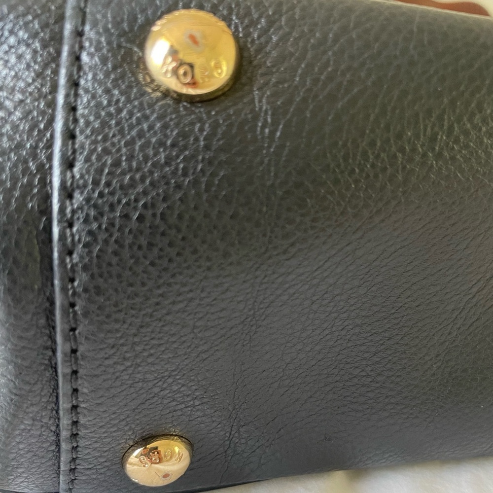 Michael Kors Fulton East West Black Pebbled
Leather Shoulder Tote - Picture 5 of 6